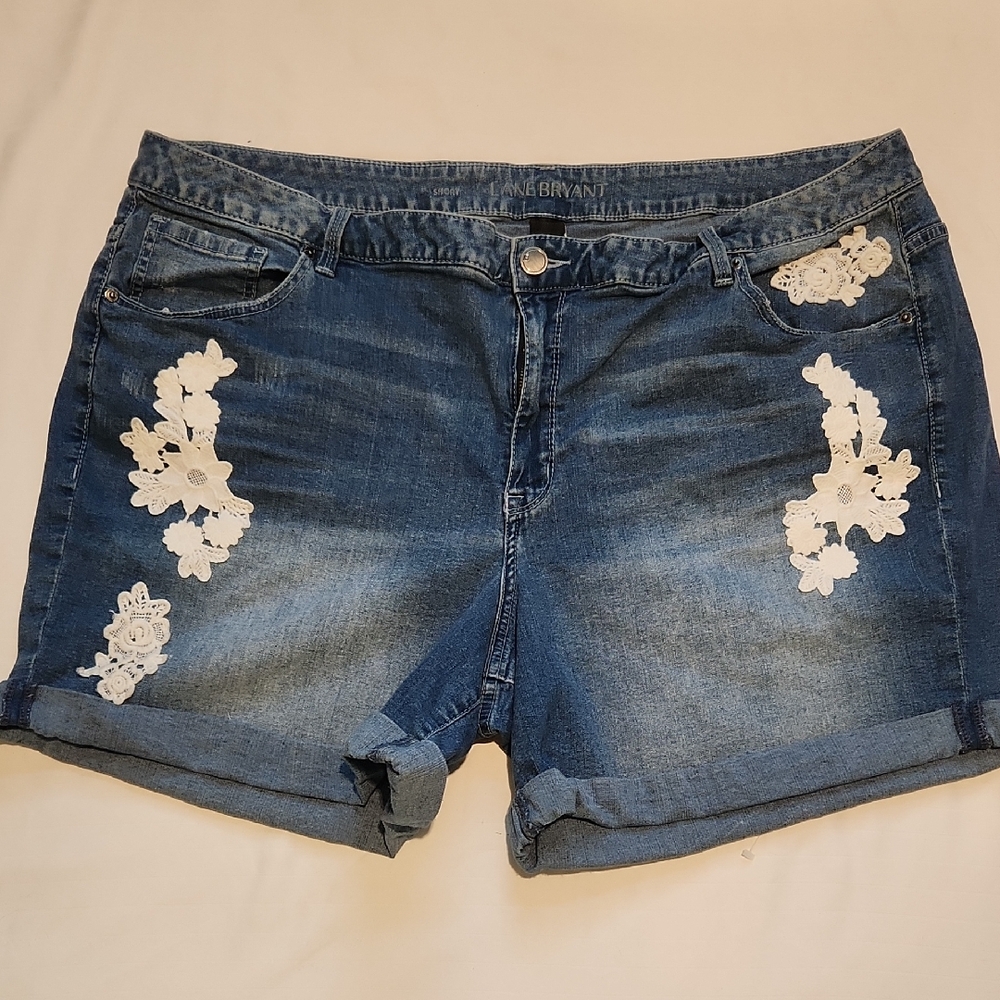 Lane Bryant Blue Jean Shorts with White Lace Sz 28